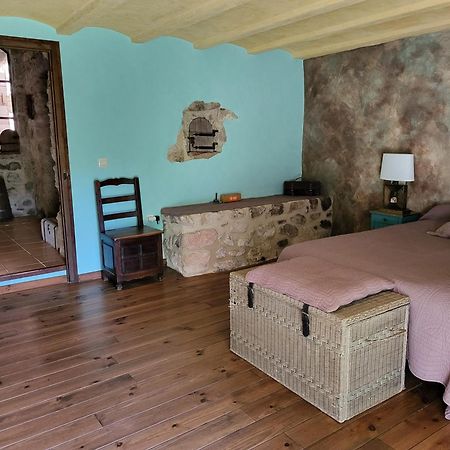 Chambre Ciel Et Terre Et Chambre Terrasse Saint-Laurent-de-Cerdans ภายนอก รูปภาพ