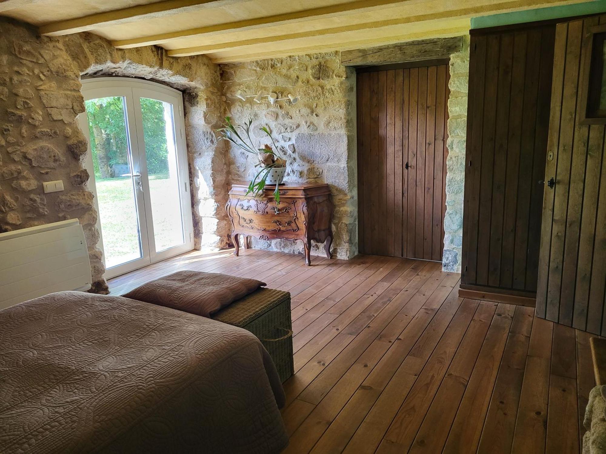 Chambre Ciel Et Terre Et Chambre Terrasse Saint-Laurent-de-Cerdans ภายนอก รูปภาพ